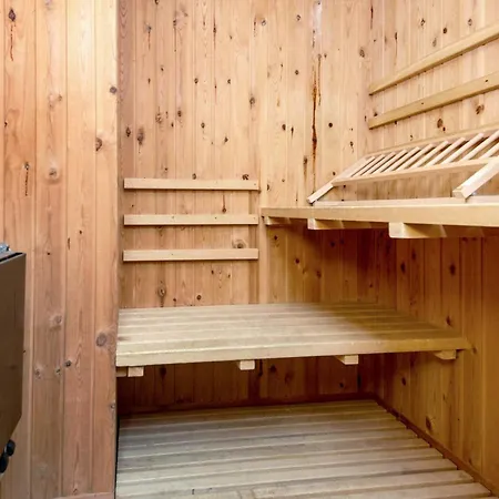 Holiday home Two-bedroom In Henne 7