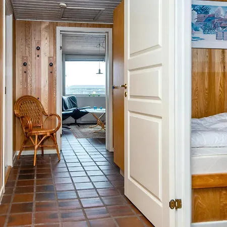 Two-bedroom In Henne 7 *