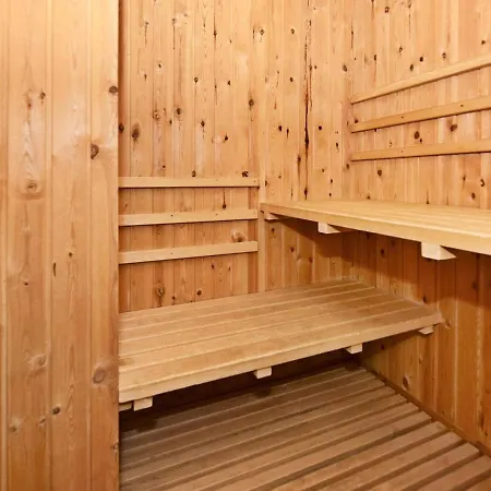 Two-bedroom In Henne 7