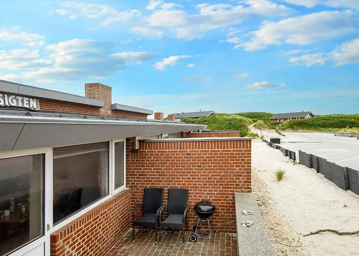 Ferienhaus Two-bedroom In Henne 7
